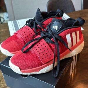 Adidas Dame 8 Extply IF1506 Sz 6.5 men’s / 7.5 women’s Basketball Shoes